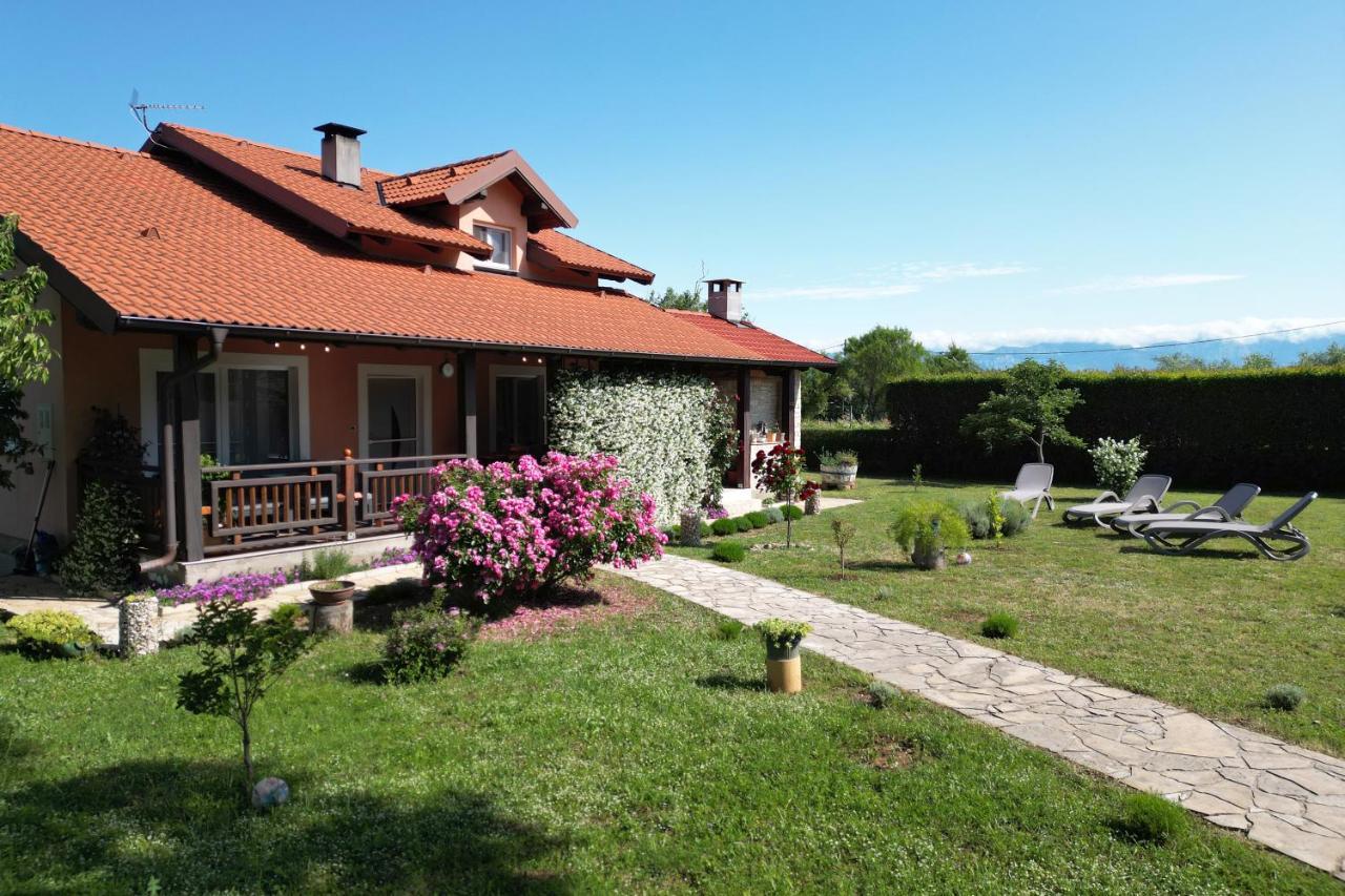 Brisevo Villa Tinov Dvor מראה חיצוני תמונה