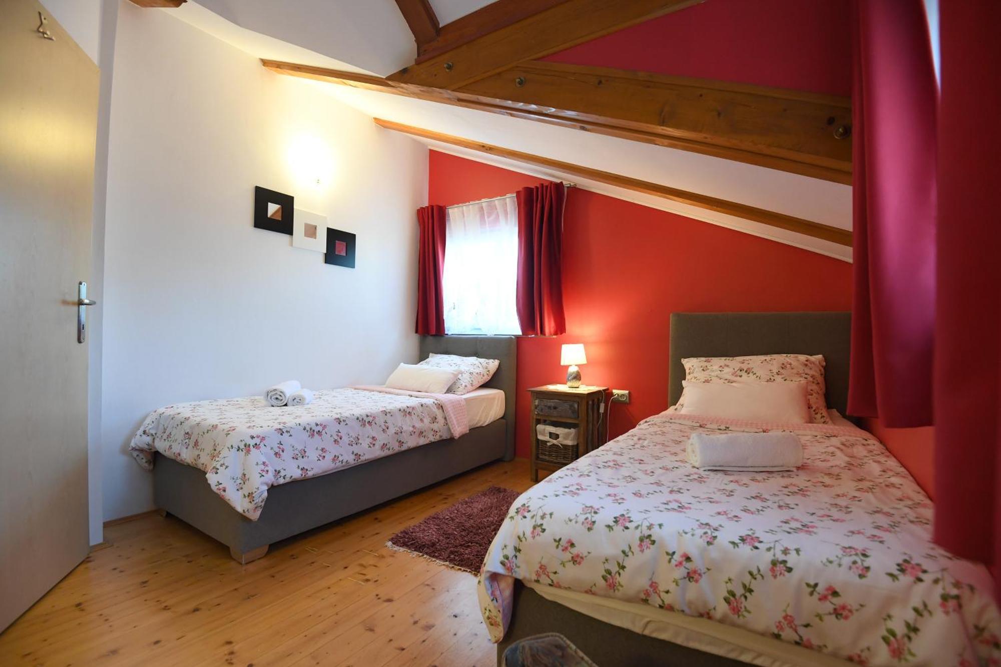 Brisevo Villa Tinov Dvor מראה חיצוני תמונה