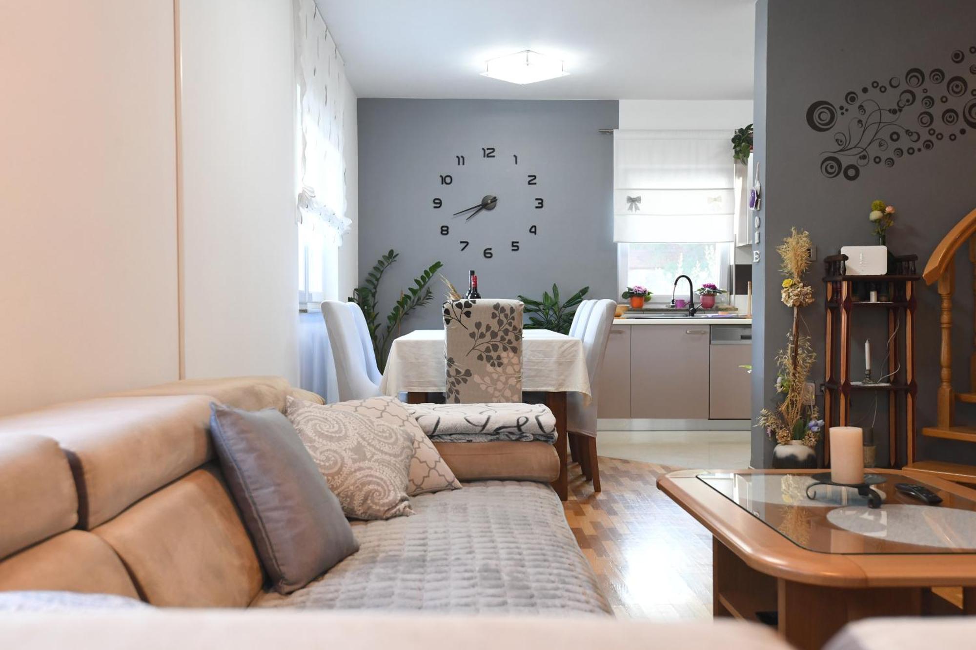 Brisevo Villa Tinov Dvor מראה חיצוני תמונה